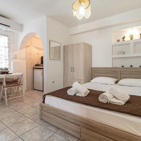 Naxos City Korina Seaside Studio מראה חיצוני תמונה